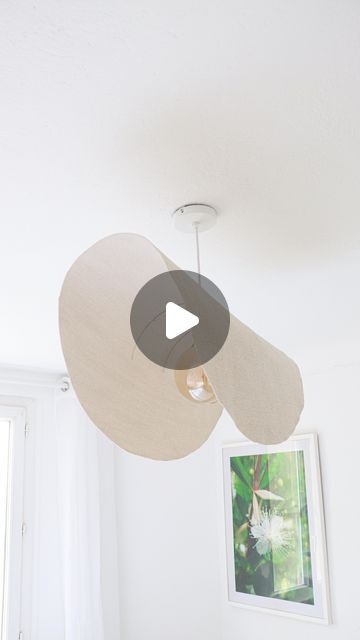 Isnata 🌞 | ✨✨ DIY LUMINAIRE / SUSPENSION ✨✨ #diy #doityourself #recup #diylampe #diylamp #diyplafonnier #diydeco #diyhomedecor #homedecor #h... | Instagram Diy Suspension Luminaire, Suspension Diy, Diy Ceiling Light, Diy Suspension, Diy Luminaire, Diy Ceiling, Diy Hanging, Diy Lamp, Home Deco