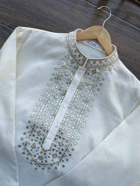 Traditional Mens Wear, Menswear Kurta, Western Outfits For Men, Indo Western Outfits For Men, Kurta Designs Men's, Panjabi Design, Boys Dressing, Eid Mubarak Design, Mirror Work Kurta