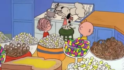 15 'A Charlie Brown Thanksgiving' Quotes For Captions, Because The Peanuts Are Your Fave Charlie Brown Pictures, Charlie Brown Thanksgiving Wallpaper Laptop, Charlie Brown Thanksgiving Quotes, A Charlie Brown Thanksgiving, Charlie Brown Thanksgiving Party, Thanksgiving Widgets, Quotes For Captions, Festive Snacks, Peanuts Thanksgiving