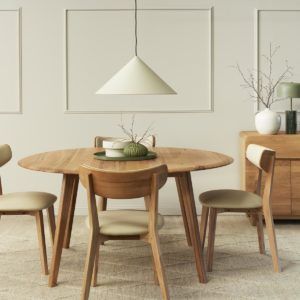 Scandi | Round Dining Table | Berkowitz Scandinavian Interior Dining Room, Dining Room Design Round Table, Scandi Dining Room, Round Dining Table Decor, Round Oak Dining Table, Scandinavian Dining Table, Scandinavian Dining Room, Scandinavian Table, Round Dining Room Table