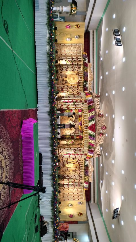 Function Hall Decoration, Kerala Wedding Decorations, Pelli Decoration, Marriage Hall Decoration, Indian Wedding Stage, Marriage Hall, Small Wedding Decor, Marriage Function, Simple Stage Decorations