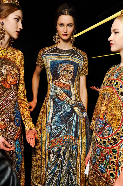 Byzantine Fashion, Three Women, Dolce E Gabbana, Mode Inspiration, Fashion Details, A Dress, Couture Fashion, Look Fashion, Runway Fashion