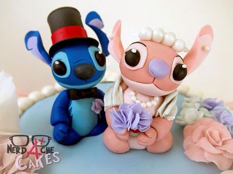 Stitch and Angel Stitch And Angel Wedding, Stitch Wedding Cake, Lilo And Stitch Wedding, Cakes Disney, Angel Wedding, Stitch Wedding, Gender Reveal Baby Shower Themes, Stitch Cake, Aquarium Wedding