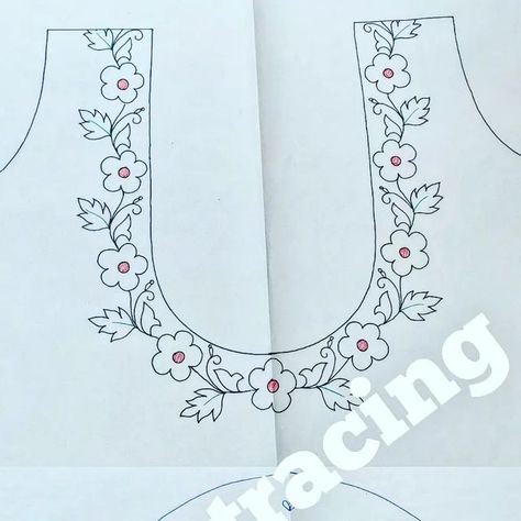 Aari Motif, Embroidery Sketch, Doll Birthday Cake, Maggam Blouse, Peacock Embroidery Designs, Peacock Embroidery, Flower Pattern Drawing, Simple Hand Embroidery Patterns, Aari Designs