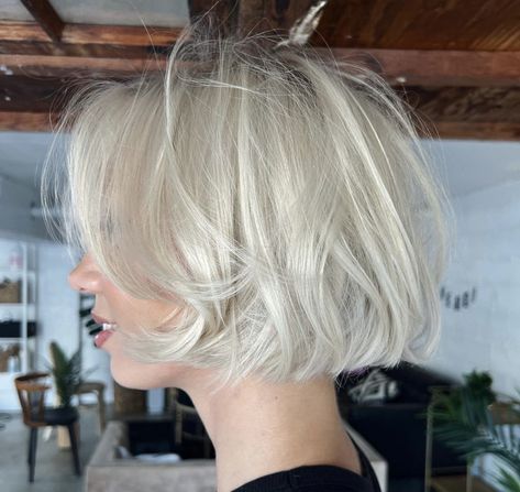 Short Blonde Hairstyles, Platinum Blonde Bobs, Kort Bob, Short Blonde Bobs, Ash Hair Color, Blonde Bob Hairstyles, Short Blonde Haircuts, Blonde Hairstyles, Short Hair Undercut