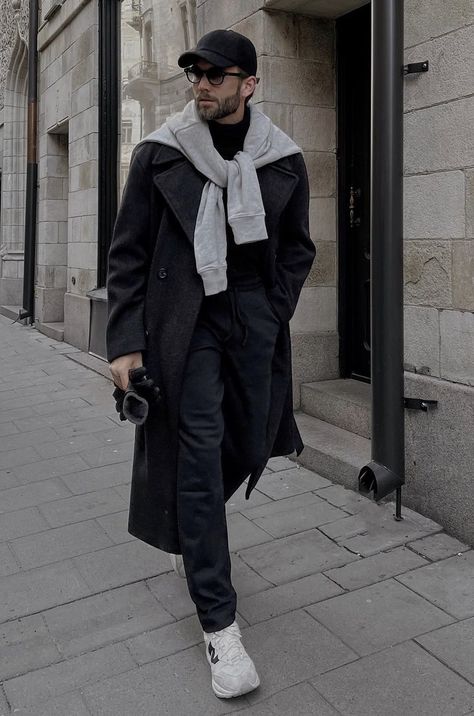 London Outfit Winter, Paris Winter Outfit, Office Old Money, Winter Outfits For Men, Outfits Paris, Old Money Fashion, Sophisticated Office, Ny Outfits, Fit Man