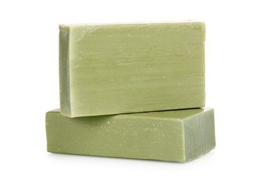 Olive Soap Recipe, Olive Oil Soap Benefits, Moisturizing Soap Recipe, Olive Oil Soap Recipe, Diy Olive Oil, Olive Oil Skin, Diy Soap Recipe, Olive Oil Recipes, Oil Bar