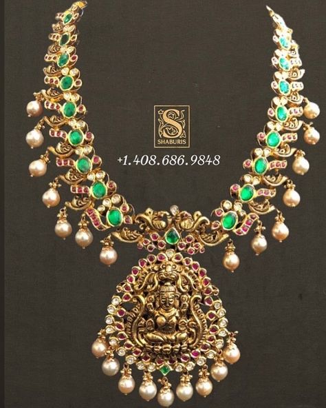 Indian Jewelry Sets Gold, Pure Silver Jewellery Indian, Bridal Diamond Necklace, Indian Bridal Jewelry, Bridal Jewels, Temple Jewelry, Antique Jewellery Designs, Beautiful Gold Necklaces, Antique Bridal Jewelry