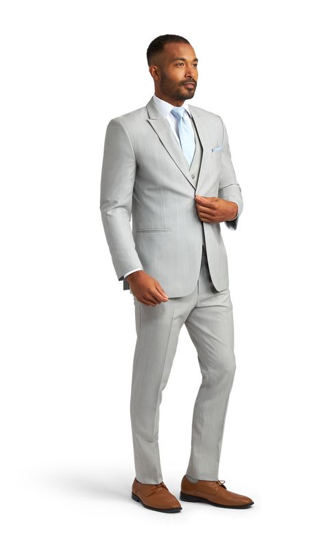 A slim light grey suit with one button and a peak lapel. Light Grey Suits Wedding, Light Grey Suit Men, Wedding Suits Men Grey, Light Grey Suit, Grey Suit Wedding, Grey Suit Men, Light Grey Suits, Gray Wool Coat, Grey Suit