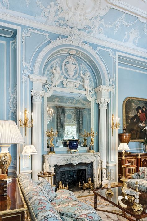 Architecture Baroque, Palace Interior, Baroque Architecture, Classic Interior, Blue Walls, Beautiful Architecture, A Fire, Beautiful Interiors, Dream Home Design