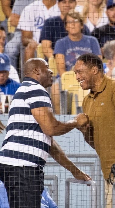 Magic Johnson, Dave Winfield in the stands at Dodger Stadium // GAME 2 NLDS Oct 7, 2017 ARI @ LAD Dave Johnson, Mlb Postseason, Dodger Stadium, Magic Johnson, Mlb, Baseball Cards, Quick Saves