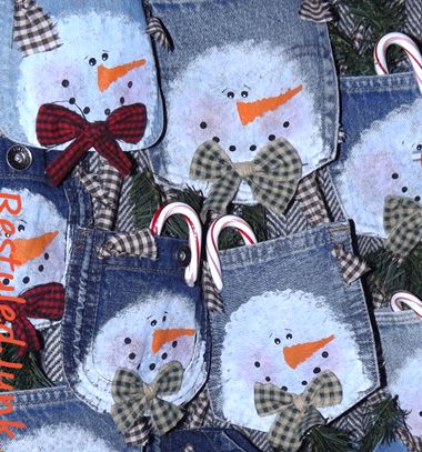 ❤ DIY Snowman denim pocket Christmas decor - upcycling craft ❤Mindy -  craft idea & DIY tutorial collection Blue Jean Pocket Crafts, Denim Pockets Projects, Jean Pocket Crafts, Pocket Crafts, Jean Projects, Pocket Craft, Blue Jeans Crafts, Diy Snowman, Jean Crafts