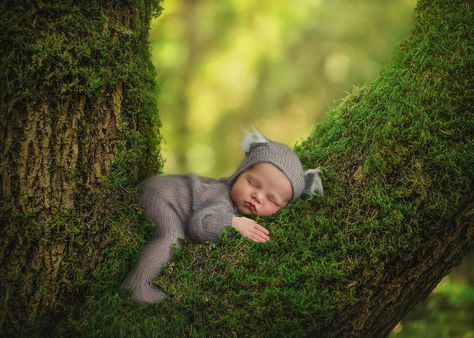 I Create Magical Settings For Newborn Pictures Using Photoshop Outdoor Newborn Photography, Newborn Art, Bunny Onesie, Mossy Tree, Forest Baby, Baby Props, Foto Baby, Newborn Props, Newborn Baby Photography