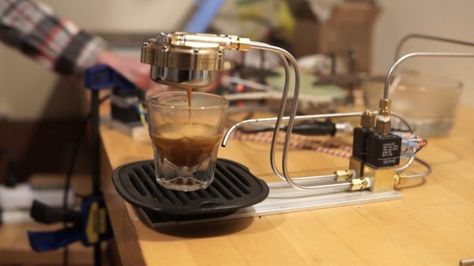 Espresso Machine Diy, Esspresso Machine, Diy Espresso, Espresso Machine Design, Steampunk Coffee, Coffee Machine Design, Drinks Machine, Coffee Images, Espresso Bar