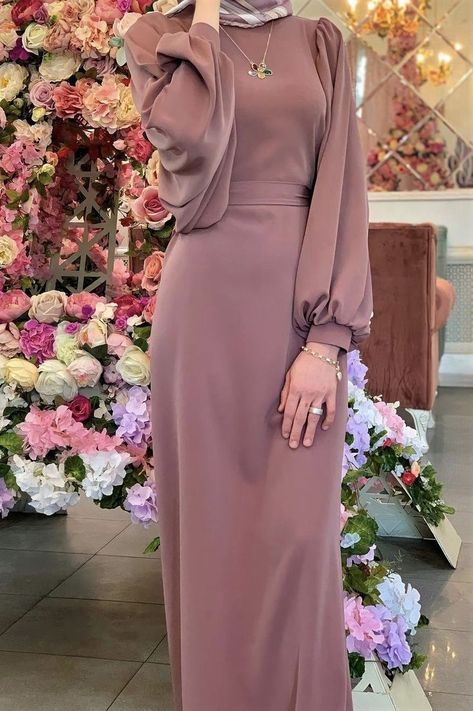 Temen-temen bisa Langsung Klik Foto buat Spill Tokonya.. #ootd #dress #gamis #kebaya #fashion #kebayamodern #kebayamuslim #kebayainspiration #kondanganootd #kondanganoutfit #ootdkondangan #style #styleinspiration #dresses #dressing #gamiscantik #gamiskekinian #dresspesta #dresskondangan Model Baju Bridesmaid Hijab, Model Baju Bridesmaid, Baju Pengapit, Braidsmaid Dresses, Fesyen Islam, Outfit Kondangan, Rok Outfit, Hijab Dress Party, Dresses Hijab