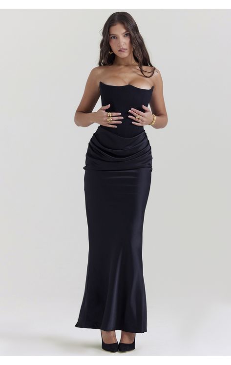 Exclusive Club, Black Off Shoulder, Strapless Corset, Draped Skirt, Bodycon Maxi Dresses, Backless Maxi Dresses, Bustier Dress, Club Parties, Black Tie Event