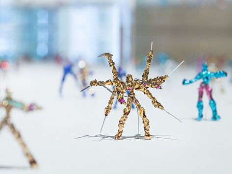 Tiny Action Figures Built Out of Twist Ties by Shota Katsube Ties Crafts, Outsider Artists, Wellcome Collection, Art Fruit, Tie Crafts, Naive Art, Weird And Wonderful, Outsider Art, Japanese Artists