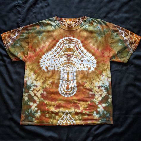 Zencraft Arts on Instagram: “XL Mushroom tie dye t-shirt. Thanks for looking!” Mushroom Tie Dye, Casual Tshirt Outfit, Tie Dye Shirts Patterns, Casual Tshirt, Diy Bedroom, Tie Dye Shirts, Granola Girl, Tie Dye Shirt, Dye Shirt