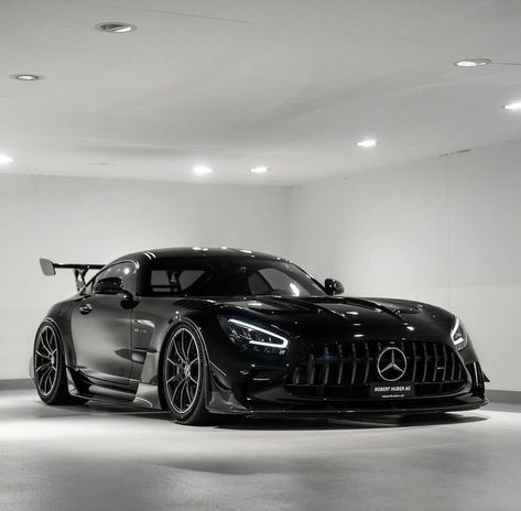 Mercedes Benz Sports Car, Mercedes Sports Car, Mercedes Sport, Baby Cars, Black Mercedes, Carros Lamborghini, Tmax Yamaha, Mercedes Amg Gt R, Black Mercedes Benz