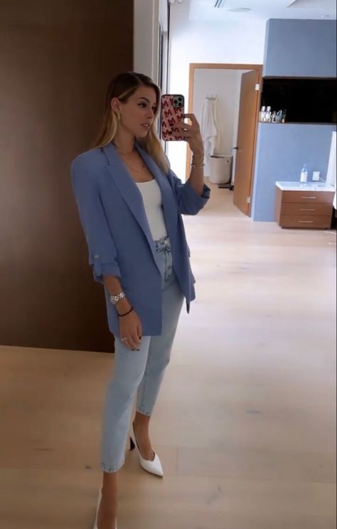 Light Blue Blazer Outfits For Women, Light Blue Blazer Outfit, Blazer And Jeans Outfit Women, Blazer Outfits For Women Work, Blue Blazer Outfits For Women, Blue Shoes Outfit, Blazer Outfits Women, Light Blue Jeans Outfit, Blue Blazer Outfit