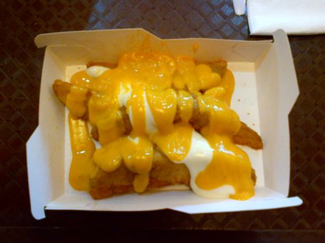 Cheesy wedges from KFC, :-D Cheesy Wedges, Macaroni, Macaroni And Cheese, Food Lover, Waffles, Wedges, Cheese, Ethnic Recipes, Quick Saves