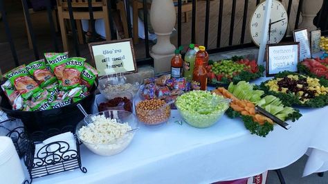 Tostiloco Bar! Tostiloco Bar, Tostilocos Table Party Ideas, Tostilocos Bar, Mexican Baby Shower, Mexican Birthday Parties, Mexican Snacks, Mexican Fiesta Party, Mexican Birthday, Minion Birthday Party