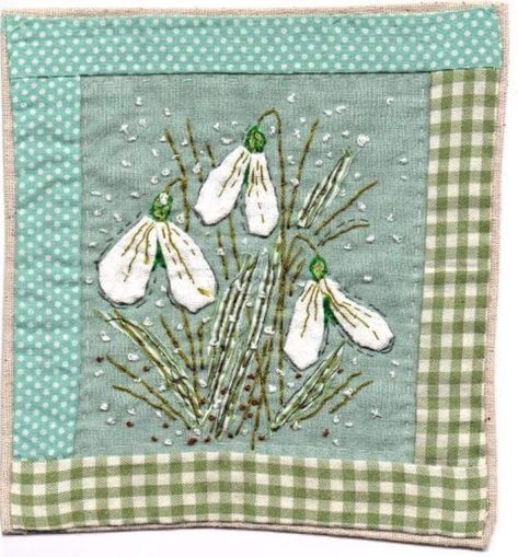 Sharon Blackman, Gentle Style, Freehand Machine Embroidery, Snow Drops, Textile Art Embroidery, Fabric Postcards, Fabric Cards, Free Motion Embroidery, Patch Aplique