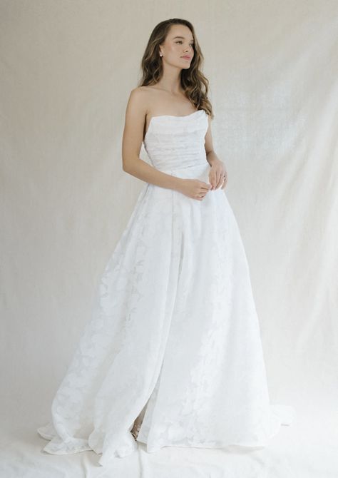 Top Wedding Dress Designers, Anne Barge, Timeless Wedding Dress, Draped Bodice, Beautiful Bridesmaid Dresses, Wedding Dress Store, Kleinfeld Bridal, Classic Wedding Dress, Wedding Dresses Strapless