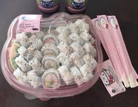 Hello Kitty Sushi, Cute Sushi, Whisper Funny, Cute Desserts, Sushi Rolls, Girly Things, Dream Life, Nom Nom, Cute Hairstyles