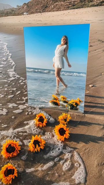 Beach Mirror Photography, Beach Mirror Pics, Creative Beach Photos, Creative Beach Photoshoot, Mirror Shoot, Fun Beach Pictures, Website Photoshoot, Beach Reflection, Mirror Portrait