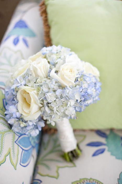 Bouquet With Hydrangea And Roses, White Rose And Blue Hydrangea Boutonniere, Homecoming Bouquet, Hydrangea Boutonniere, Hoco Flowers, Blue Bouquets, Blue Hydrangea Bouquet, Prom Bouquet, Hydrangea Bouquet Wedding