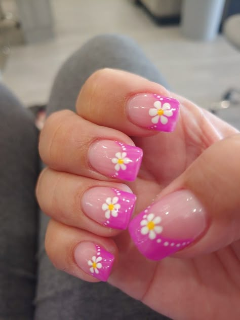 Flower Girl Nails Kids, Flower Girl Nails For Wedding Kids, White Nails Colorful Flowers, White With Pink Flower Nails, White Nail Pink Flower, Cheer Nails, Daisy Flower Nail Art Zazzle, Watermelon Nail Art, French Manicure Acrylic Nails