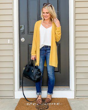 Yellow Cardigan Outfit Fall, Outfit Ideas With Cardigans, Mustard Cardigan Outfit, Yellow Cardigan Outfit, Yellow Cardigan Outfits, Winter Cardigan Outfit, Mustard Yellow Cardigan, Cardigan Fall Outfit, Mustard Cardigan