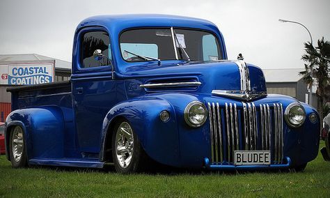 1946+ford+pickup+truck | 1946 Ford Jailbar Pickup | Flickr - Photo Sharing! Old Ford Pickups, Nice Trucks, Vintage Pickup Trucks, Classic Ford Trucks, Old Ford Trucks, Old Pickup Trucks, Live Rock, Classic Pickup Trucks, Ford Pickup Trucks