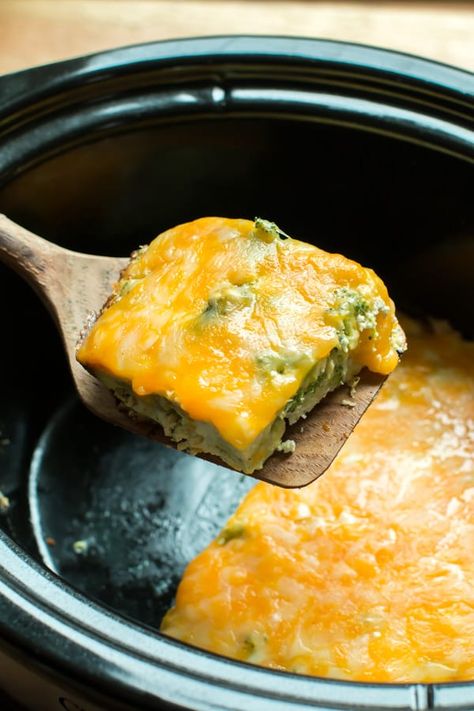 Broccoli Cheese Quiche, Crustless Broccoli Quiche, Cheese Quiche Recipe, Broccoli Quiche, Low Carb Crock Pot Recipes, Keto Crockpot, Calorie Count, Keto Crockpot Recipes, Cheese Quiche