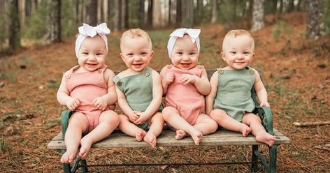 Rare quadruplets are 1 in 70 million: Watch the babies giggle together Quadruplets Aesthetic, Quadruplets Nursery, Quadruplets Babies, Identical Quadruplets, Parent Dr, Pregnancy Photo Ideas, Mom Things, Pregnancy Photo, Grace Love