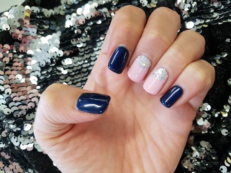 Blush Pink And Navy Blue Wedding Nails, Navy Blue And Blush Pink Nails, Blush And Navy Nails, Dark Blue And Pink Nails, Navy Blue And Pink Nails, Pink And Navy Nails, Desain Salon Kuku, Nail Polish Combinations, Blue Wedding Nails