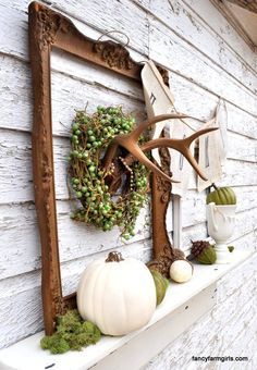 Cute Fireplace, Decorating With Antlers, Antler Ideas, Fall Mantle Decor, Fireplace Mantles, Antlers Decor, Fall Mantle, Deer Decor, Autumn Display