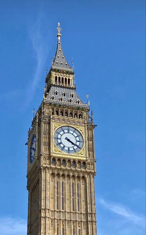 #london #inspiration #londonlife #clock London Clock Tower, London Clock, London Vibes, Inner World, London Town, Tower Of London, London Life, Clock Tower, London Uk