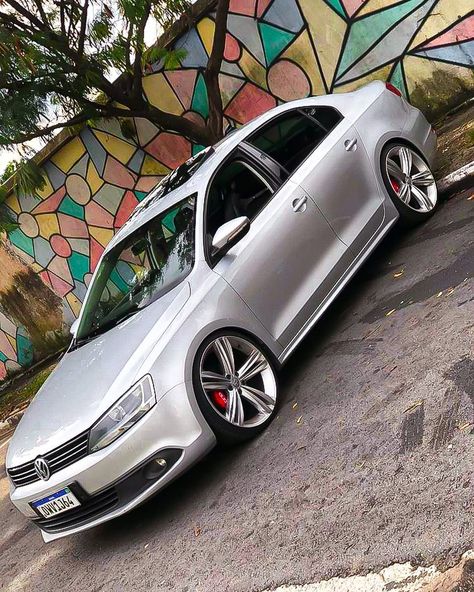 Vw Bora Tuning, Vw Jetta Mk6, Vw R32, Young Men Haircuts, Jetta Mk6, Volkswagen Scirocco, New Technology Gadgets, Drifting Cars, Car Inspiration