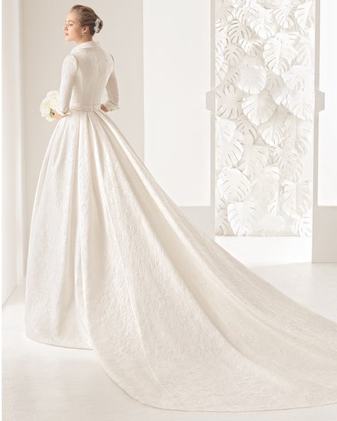 Rosa Clara | Nefer Bridal Gown | Classic tailored three-quarter-sleeve silk brocade dress with open button collar and pleated skirt, in natural. Brocade Wedding Dress, Wedding Dress Tea Length, Dress Tea Length, Muslimah Wedding Dress, Modest Wedding Gowns, Lace Wedding Gown, Tea Length Wedding, Brocade Dress, Royal Wedding Dress