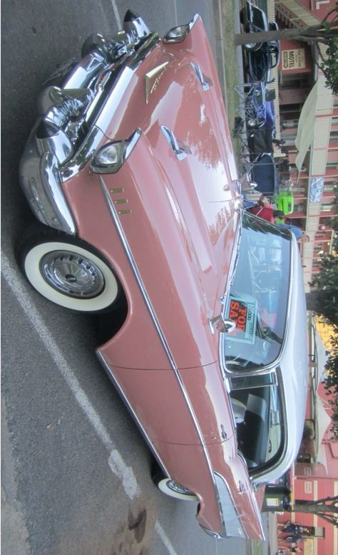 Bad Christmas, Old Vintage Cars, Vintage Sports Cars, Pink Cadillac, Old Pink, Fancy Cars, Pink Car, Classy Cars, Pretty Cars