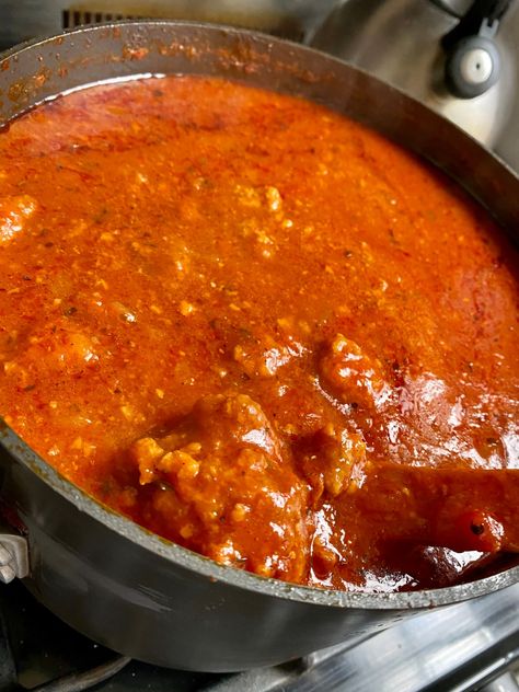 Ricardo Spaghetti Sauce, Spaghetti Sauce With Cinnamon, Cento Spaghetti Sauce, Best Italian Spaghetti Recipe, Spaghetti Sauce With Pork Neck Bones, Best Tasting Spaghetti Sauce, Food Network Spaghetti Sauce, Ina Garden Spaghetti Sauce, Spaghetti Gravy Recipes