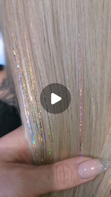 Naomi Bazadona | Frisør | Nikita Oslo Storo on Instagram: "Once you've tasted the magic of hair tinsel, you won't stop craving more of that sparkle ✨✨✨✨

#hairtinseladdicted" Blonde Hair With Tinsel, Hair Tinsel Blonde, Hair Tinsel Ideas, How To Stop Cravings, Hair Tinsel, Hair Painting, Balayage Hair, Balayage, The Magic