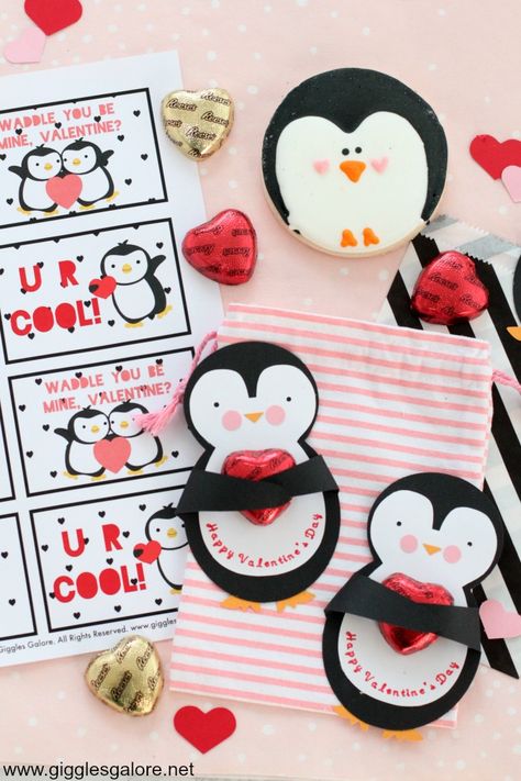 Waddle you think of these adorable new valentines? I think these cute and cuddly penguin valentine cards are sure to melt your heart! I made with these cute cards my @officialcricut and created free printable tags to coordinate with them too so head to the blog for all the details! Cricut Valentine Ideas, Valentines Day Gifts For Him Creative, Valentines Day Cards Diy, Valentines Day History, Diy Valentines Day Gifts For Him, Candy Card, Monster Valentines, Fruit Cup, Watermelon Strawberry