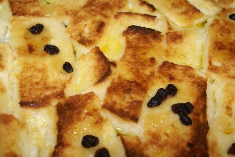 Microwave Bread Pudding, Bread And Butter Pudding Recipe, Bread Butter Pudding, Microwave Bread, Chocolate Bread Pudding, Butter Pudding, Scottish Recipes, Bread And Butter Pudding, Bread Pudding Recipe