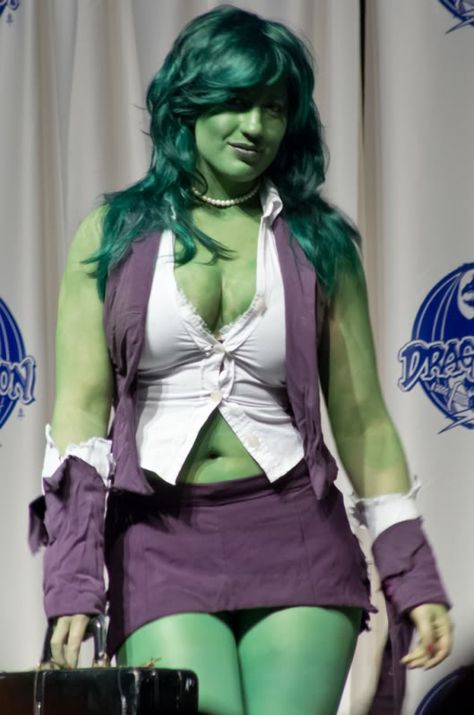 She Hulk Costume, Female Hulk, She Hulk Cosplay, Hulk Costume, Cosplay Tumblr, Jennifer Walters, Villain Costumes, Marvel Cosplay, Incredible Hulk