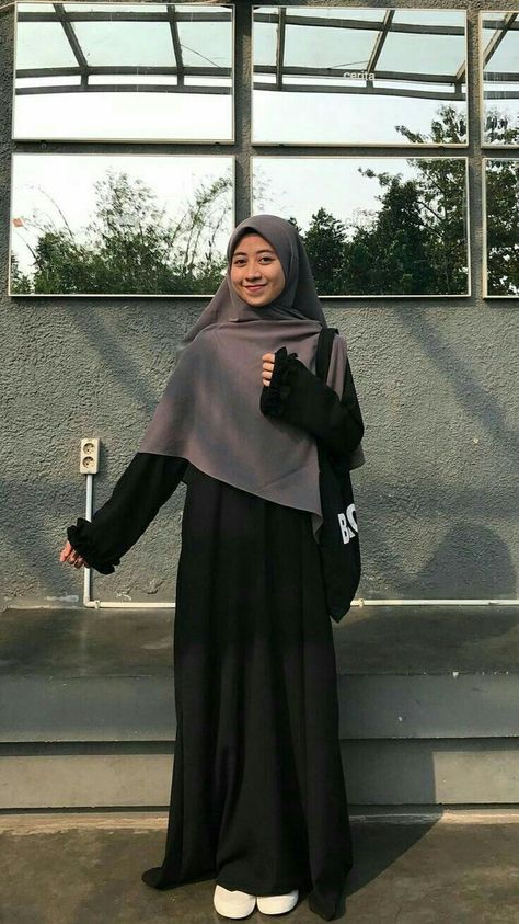 Muslimah Outfit Syari, Muslimah Fashion Casual, Fesyen Islam, Muslimah Style, Moslem Fashion, Muslimah Outfit, Muslim Outfits Casual, Muslim Fashion Hijab Outfits, Hijab Style Casual