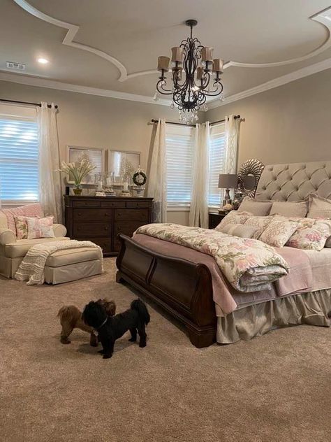 Diva Bedroom Ideas, Diva Bedroom, Girl Apartment Decor, Luxe Bedroom, Luxury Room Bedroom, Bedroom Decor Cozy, King Bedroom Sets, Living Room Decor Cozy, Luxury Rooms