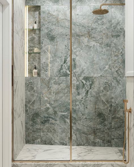 Green Marble Tiles Bathroom, Green Marble Shower Walls, Green Marble Tile Bathroom, Marble Walk In Shower Ideas, Green Onyx Bathroom, Green Marble Bathroom, Marble Countertops Bathroom, Grey Marble Bathroom, Marble Shower Walls